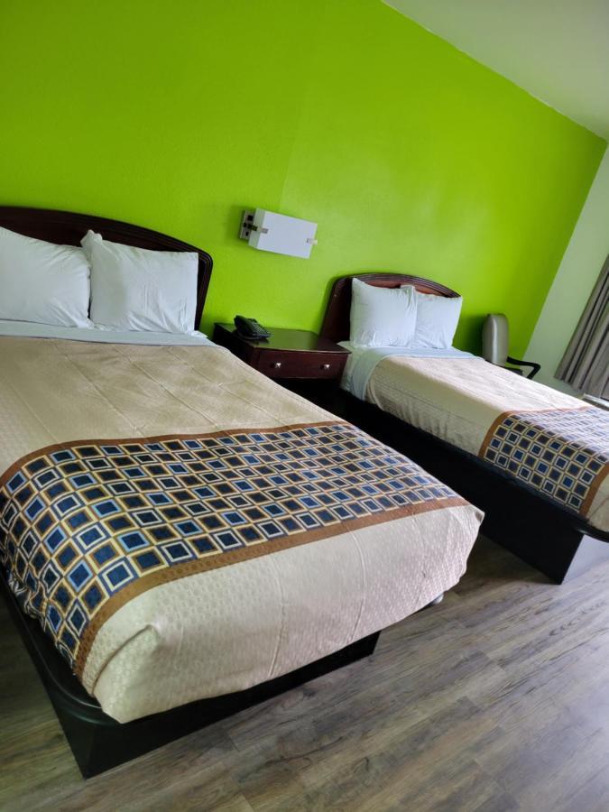 Double Room with Two Double Beds - Non-Smoking