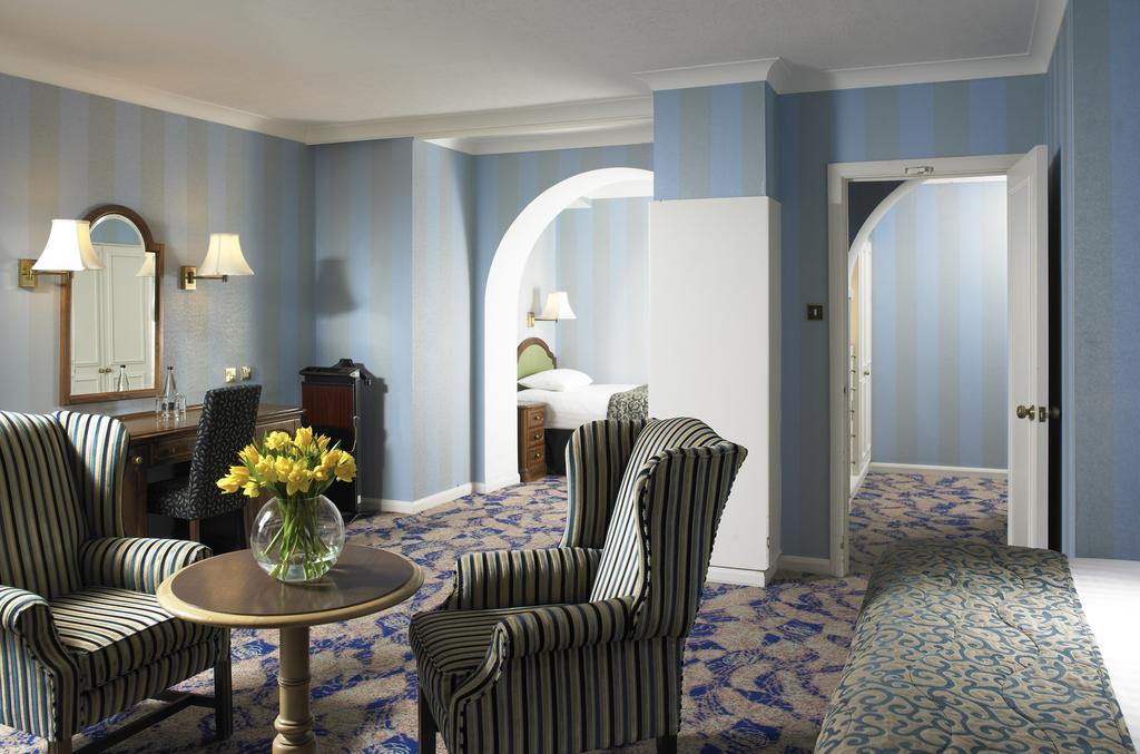 Deluxe Family Room with Sea View