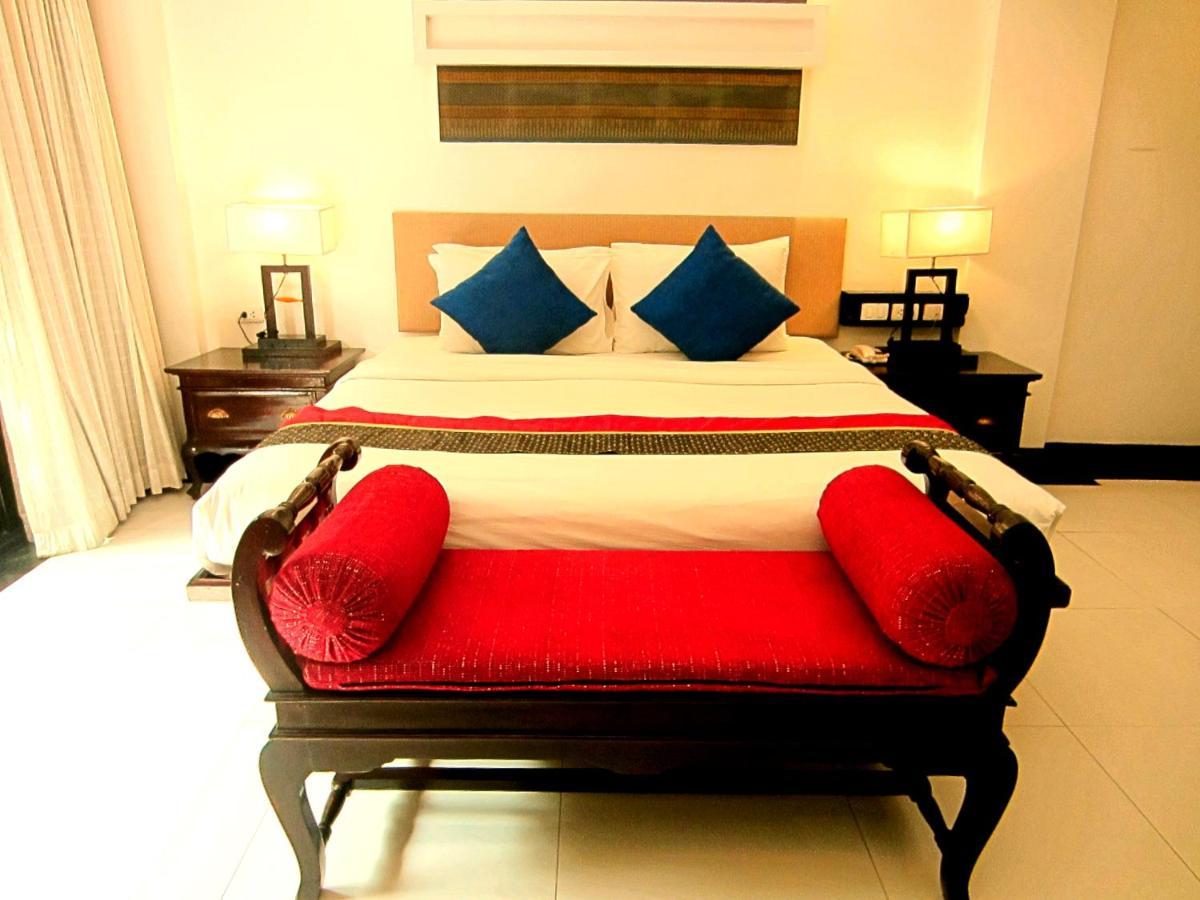 Deluxe King Ground Floor