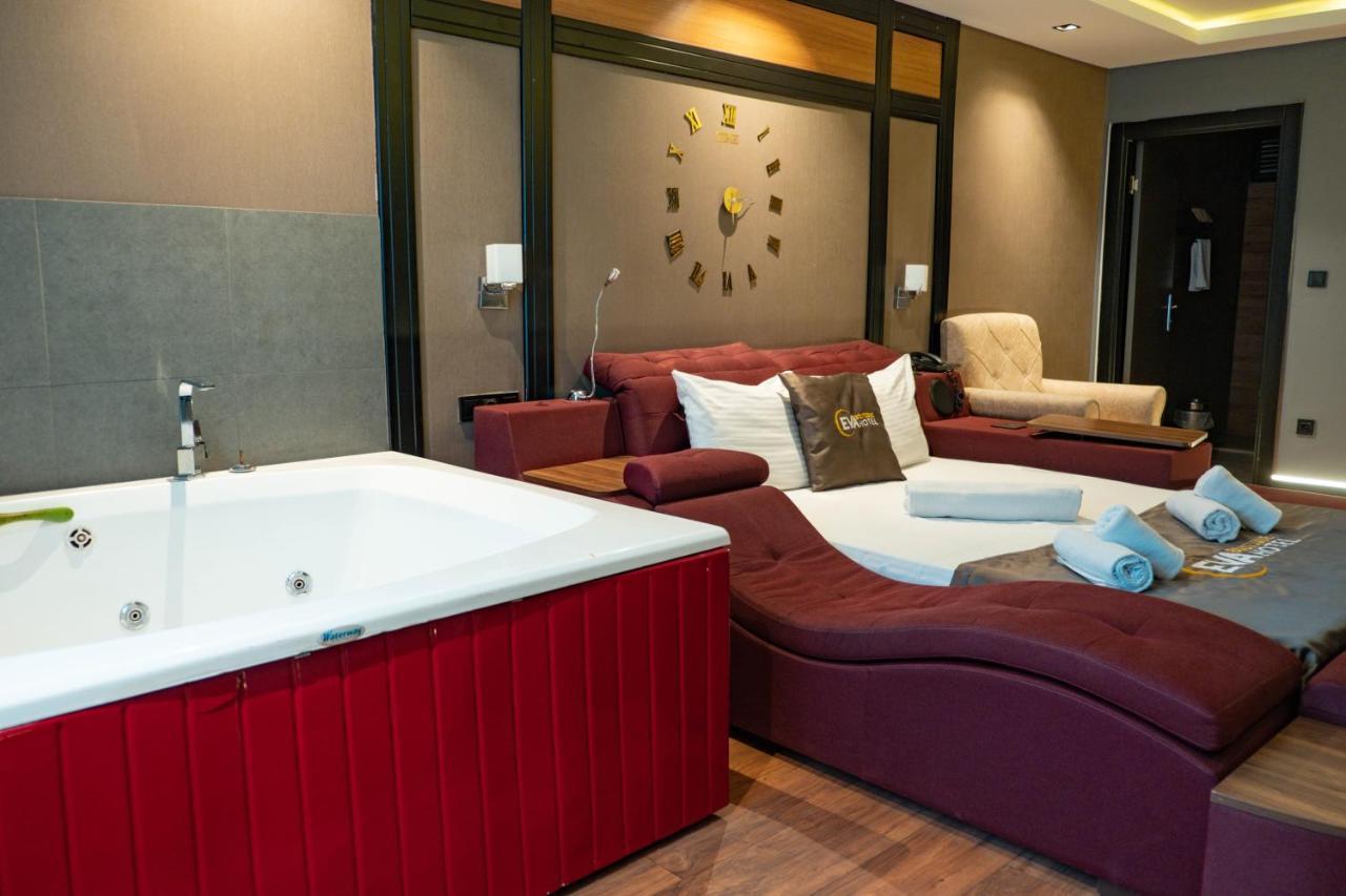Double Room with Spa Bath