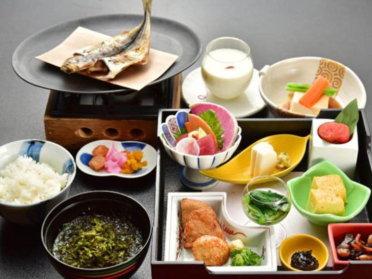 Premium Twin Room with Tatami Area (Highest Floor) - Non-Smoking