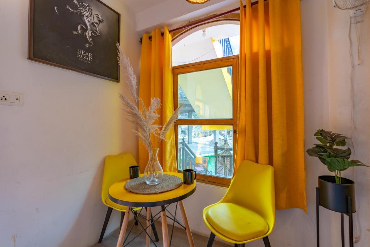 Double or Twin Room with Private Bathroom