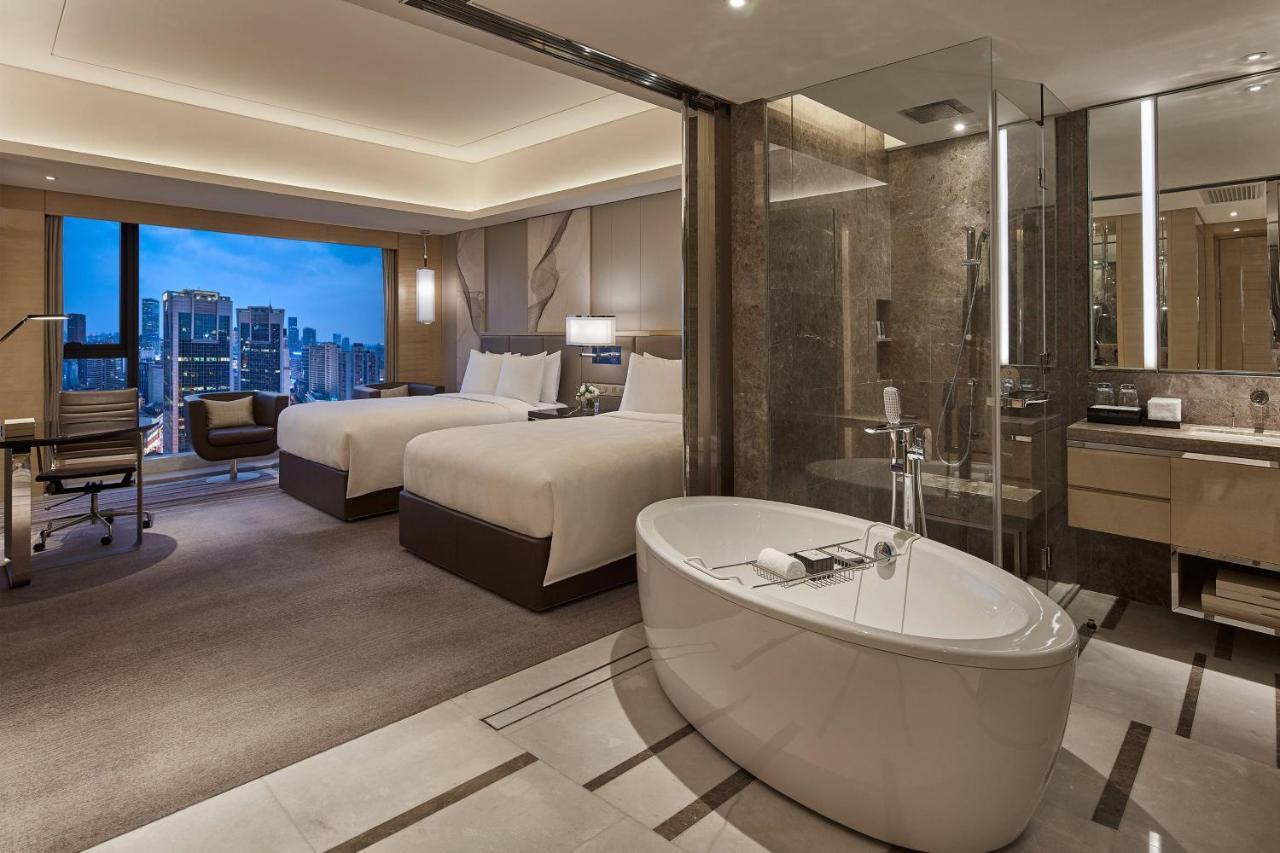 Executive guest room with two double beds