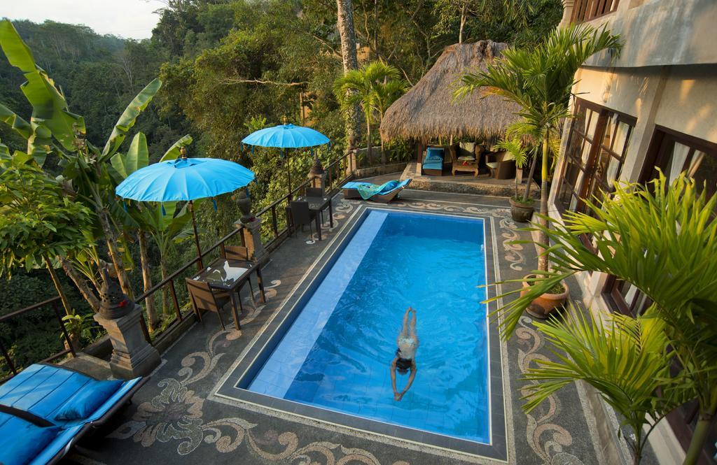 Deluxe Room with Pool View