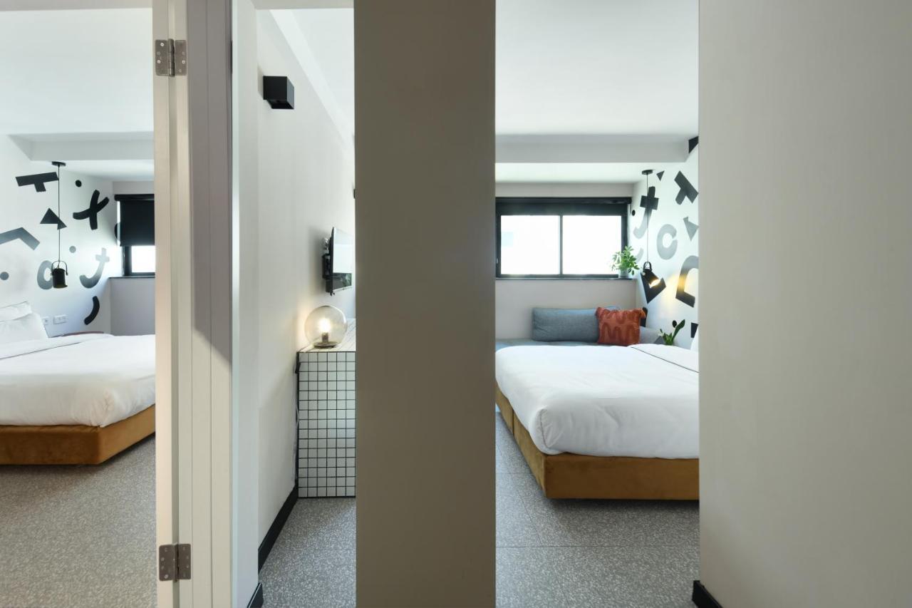 Connecting Rooms