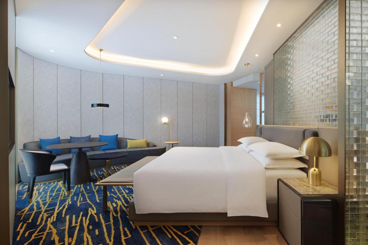 Corner Suite, 1 Bedroom Suite, 1 King