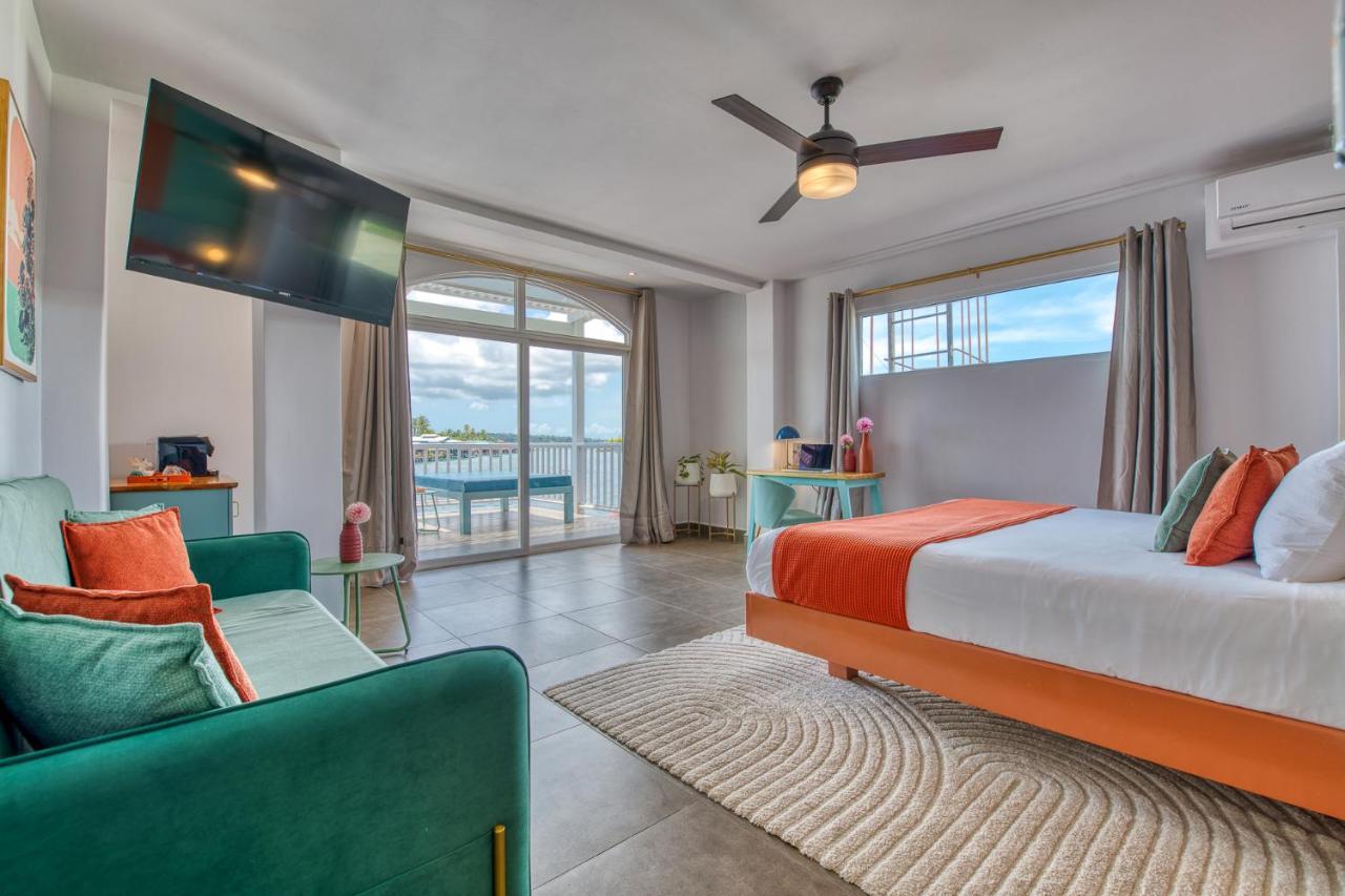 Oceanview Premium King With Balcony