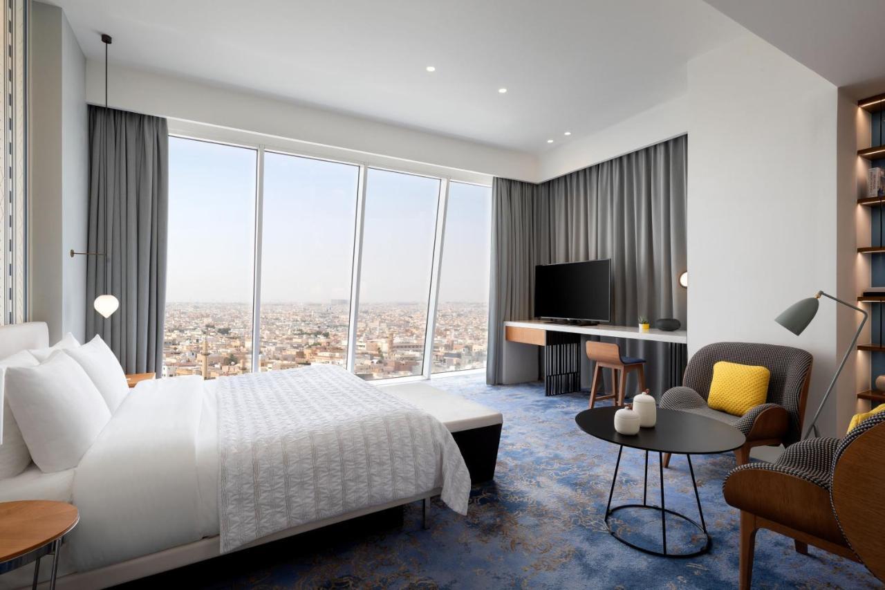 Junior Suite, Club lounge access, Suite, 1 King