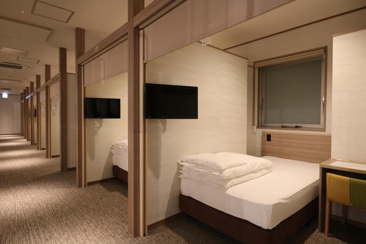 Deluxe Cabin Room for Male - No Cleaning