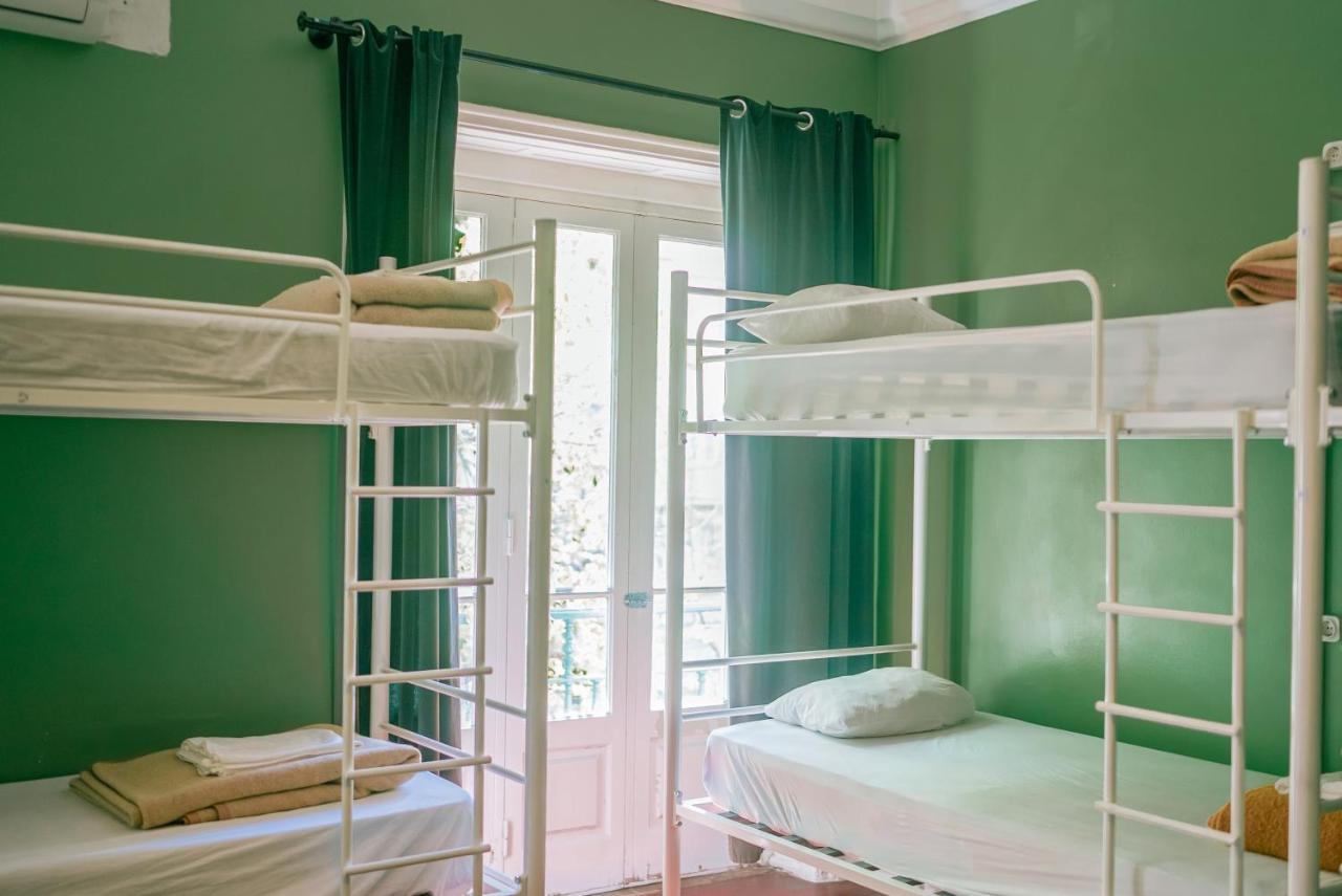 Bed in 10-Bed Mixed Dormitory Room