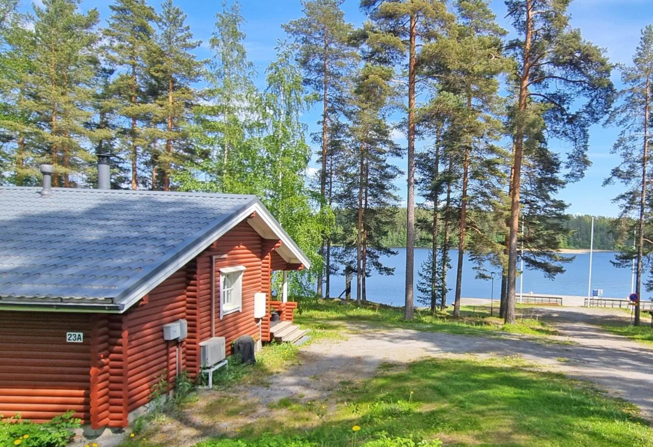 One-Bedroom Cottage - Lake View