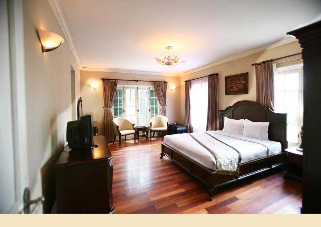Junior Double Room