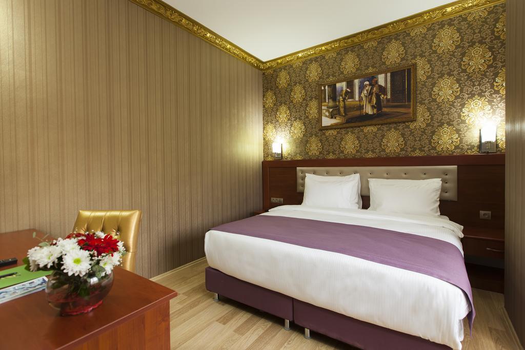 Standard King Room