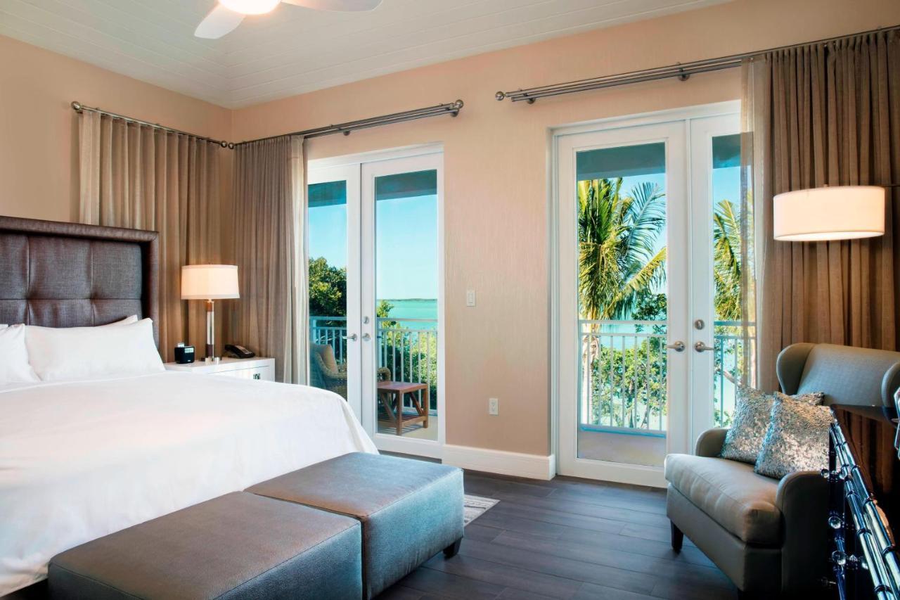 Bedroom Beach House Colonial home Bay view Pool access