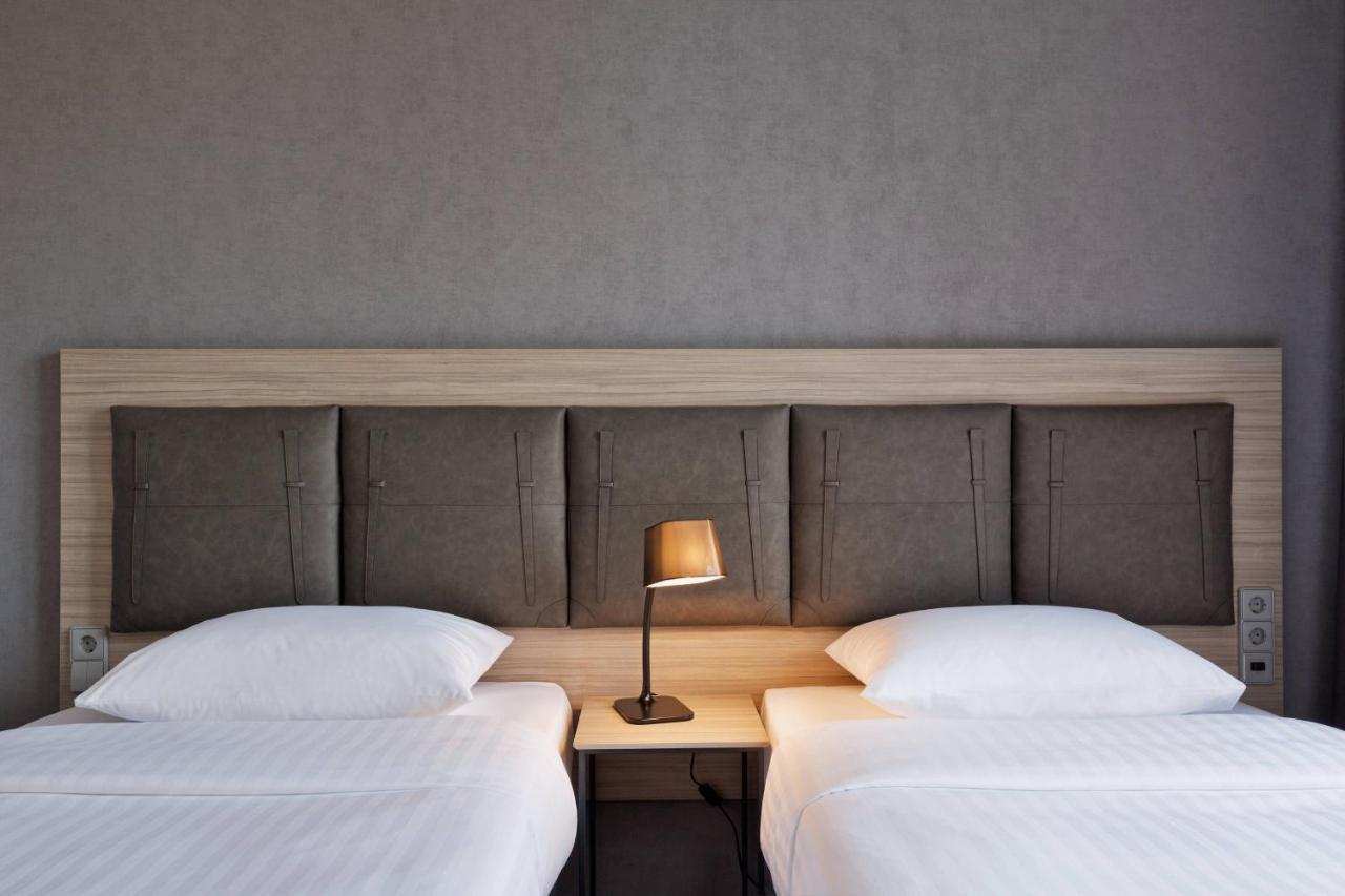 Moxy Sleeper Twin Room