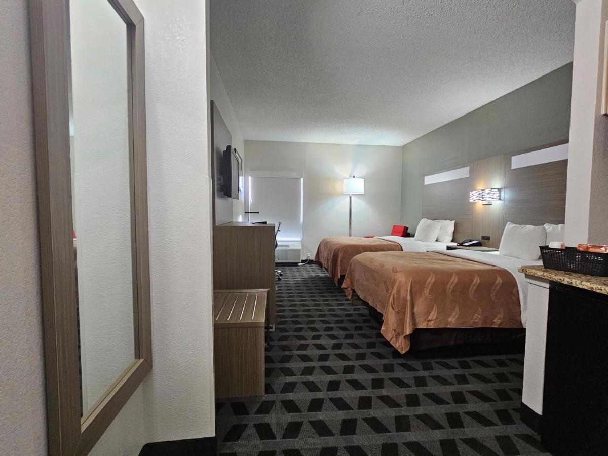 Double Room with Two Double Beds - Accessible/Non-Smoking