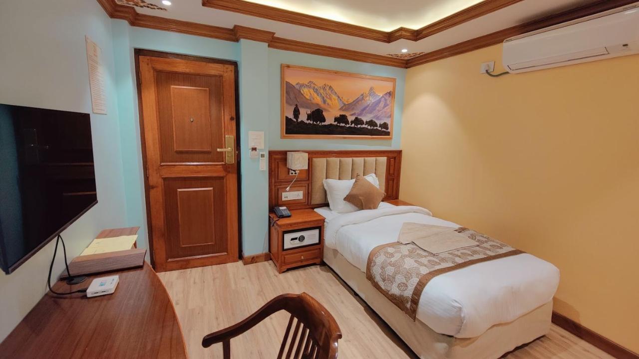 Deluxe Single Room