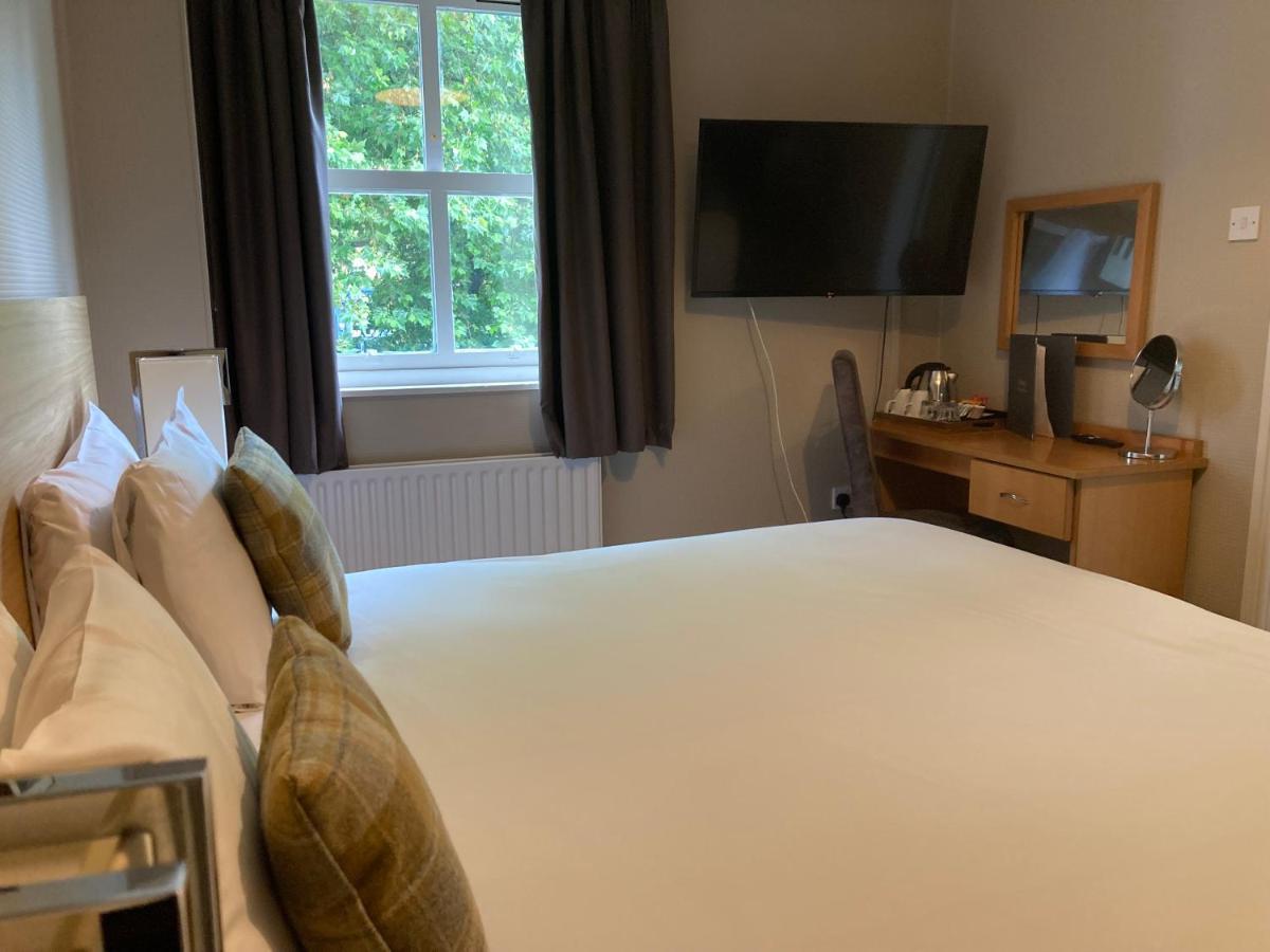 Double or Twin Room with Bathroom