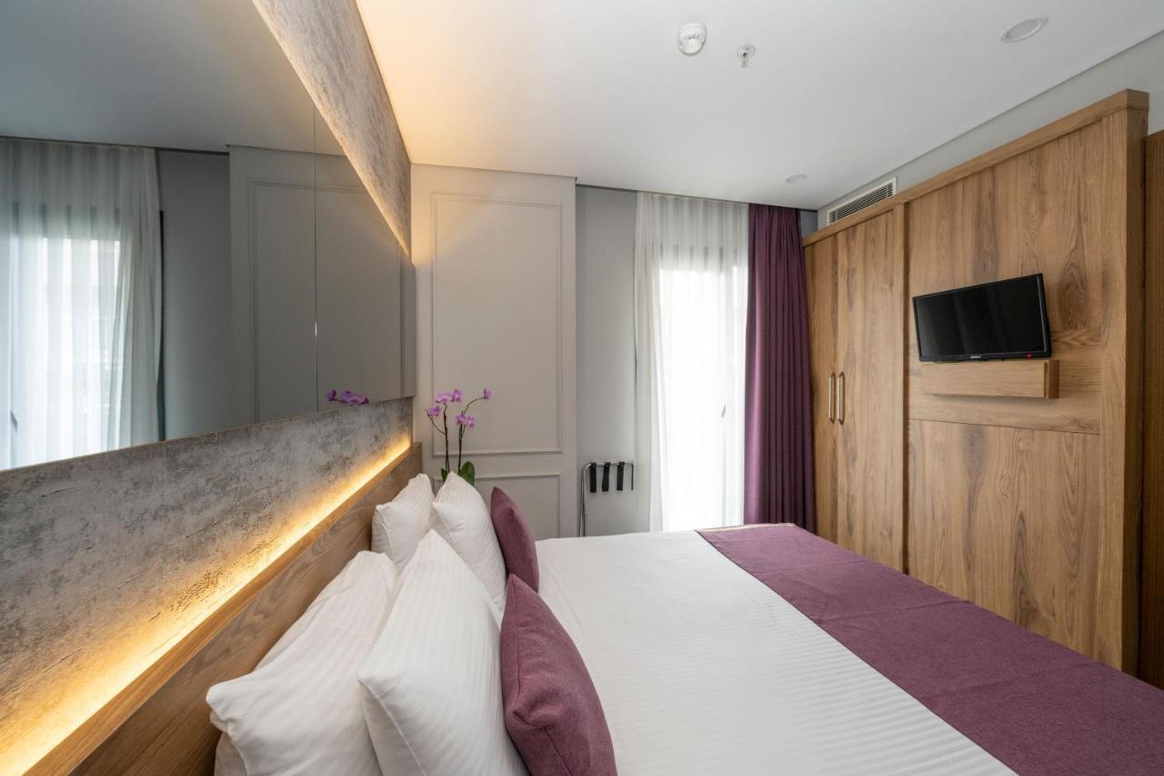 Double or Twin Room with Balcony