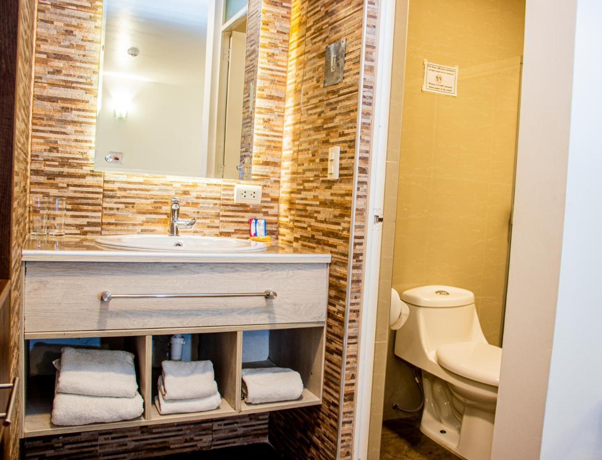 Quadruple Room with Private Bathroom