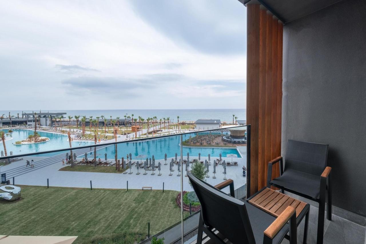 Family Room with Sea View
