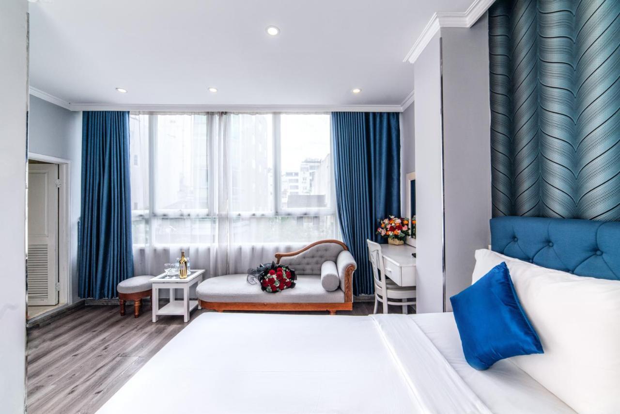Suite with City View