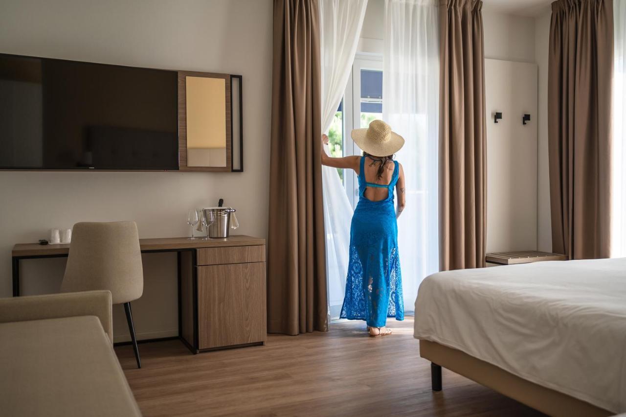 Executive Suite with Balcony and Sea View