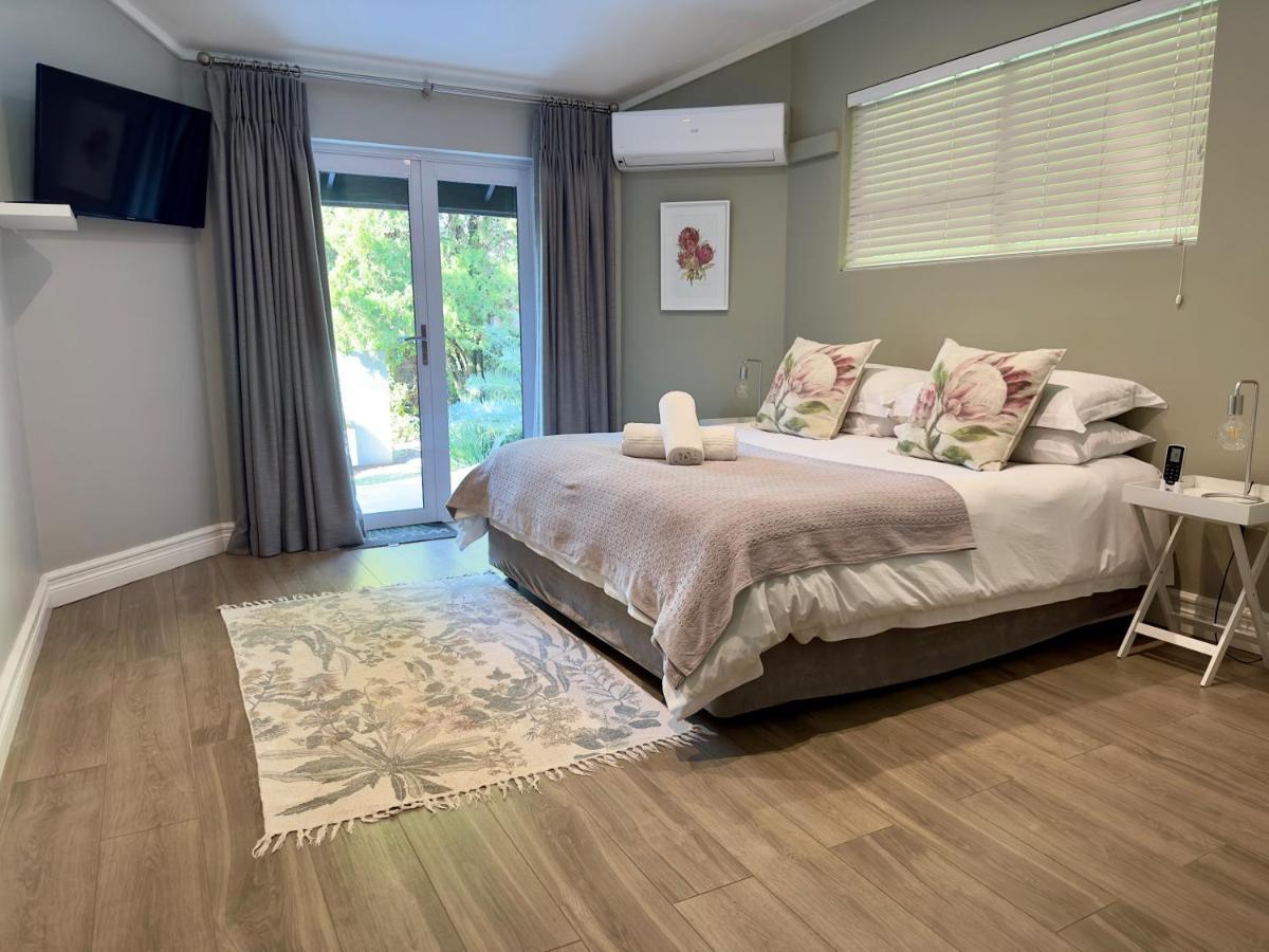 Deluxe Double or Twin Room with Garden View