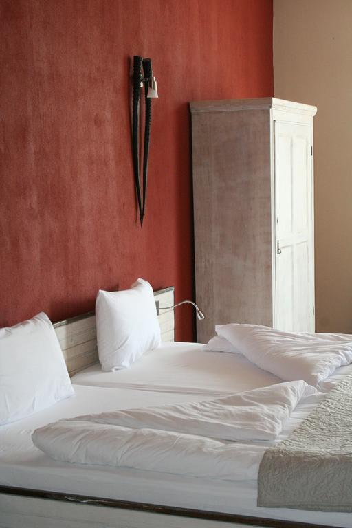 Twin Room with Shower