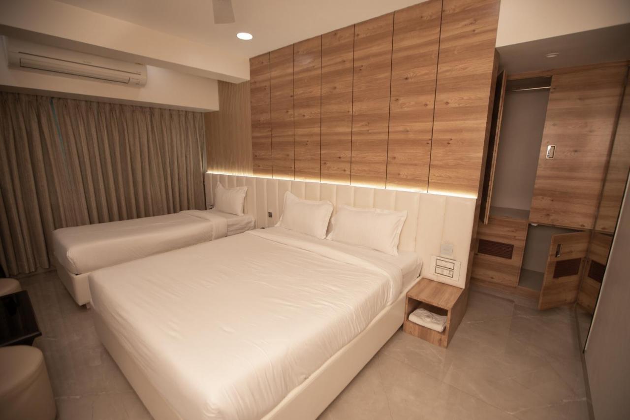 Executive Triple Room