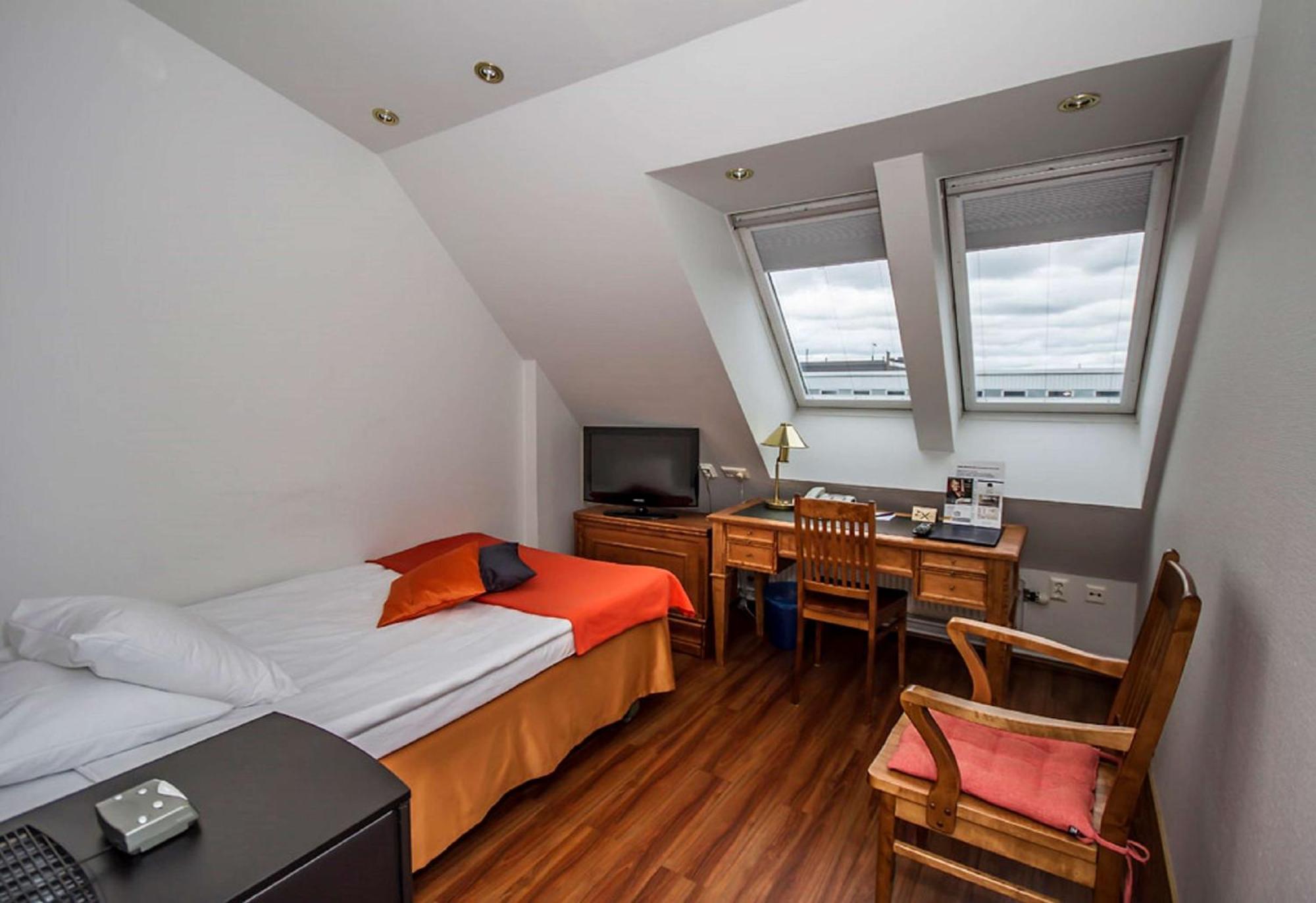 Single Room