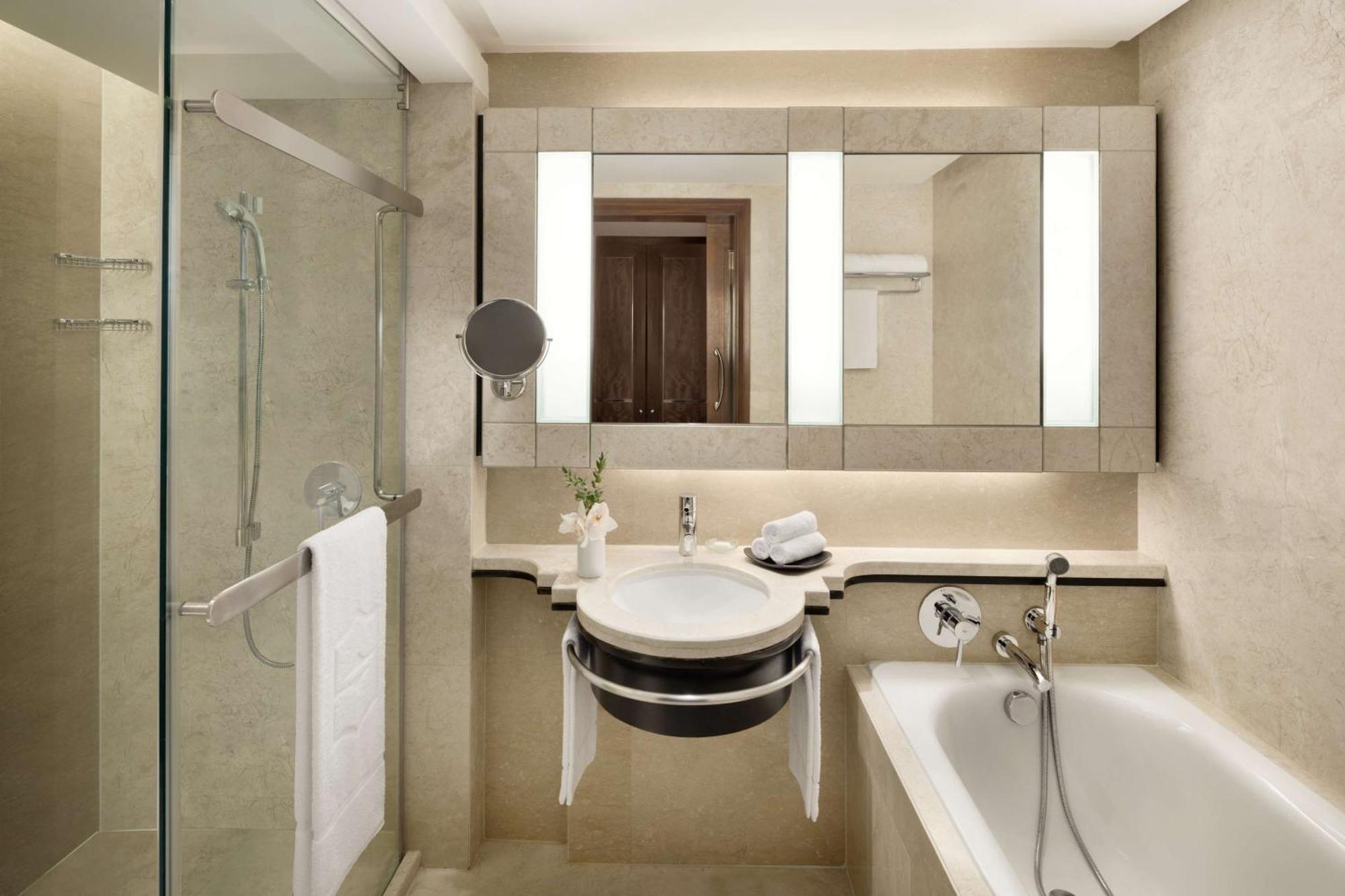 Premier Business Room