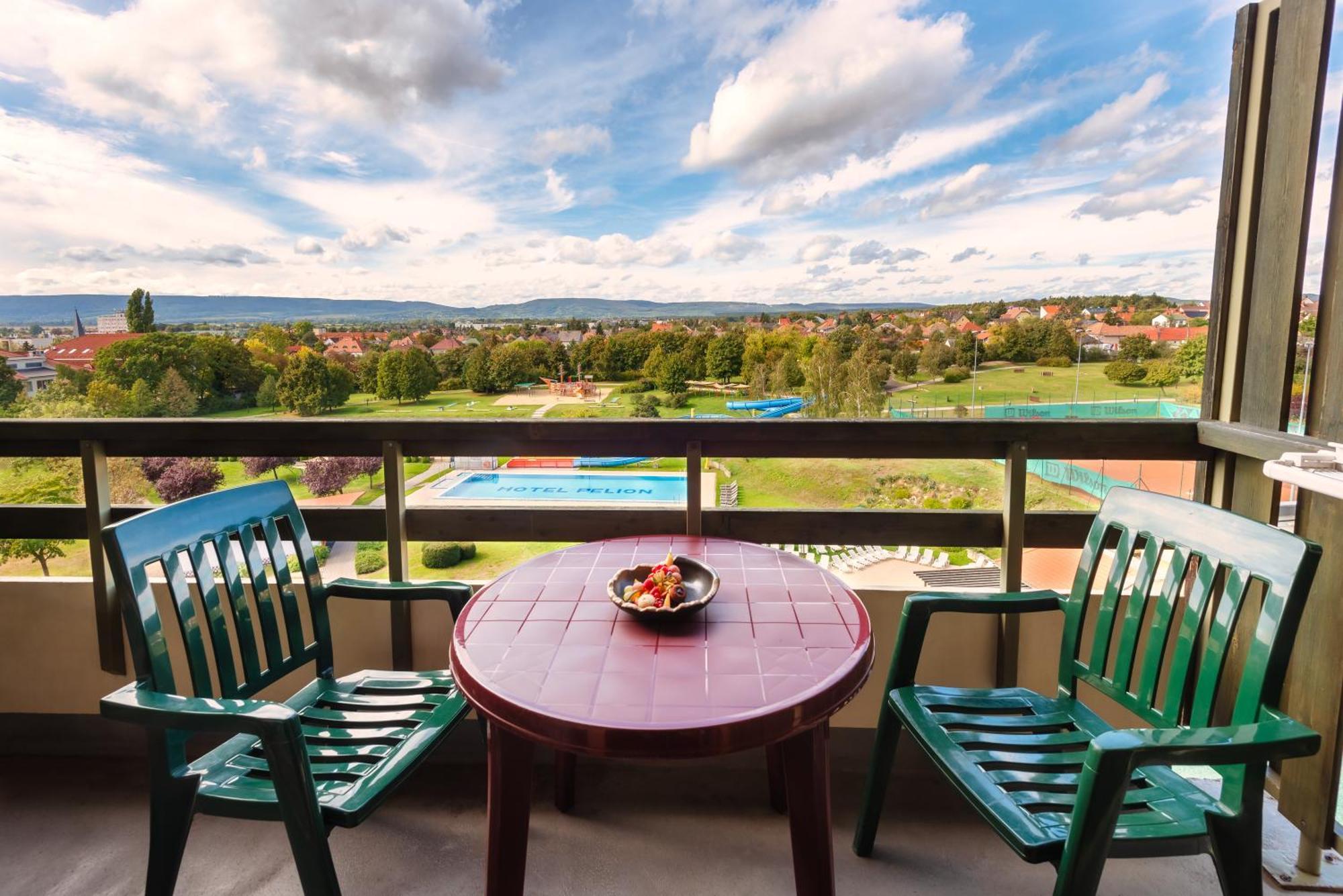 Junior Suite with Balcony and Air-conditioning