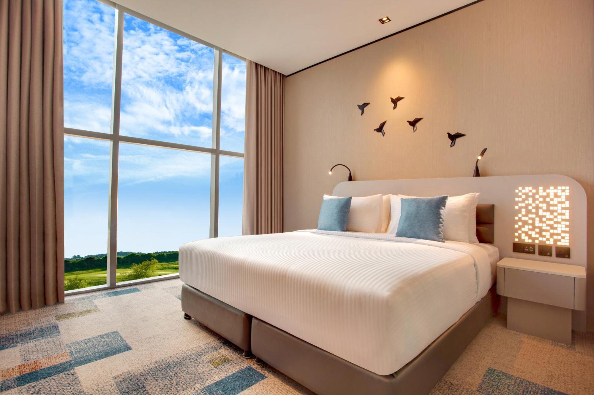 Signature Suite