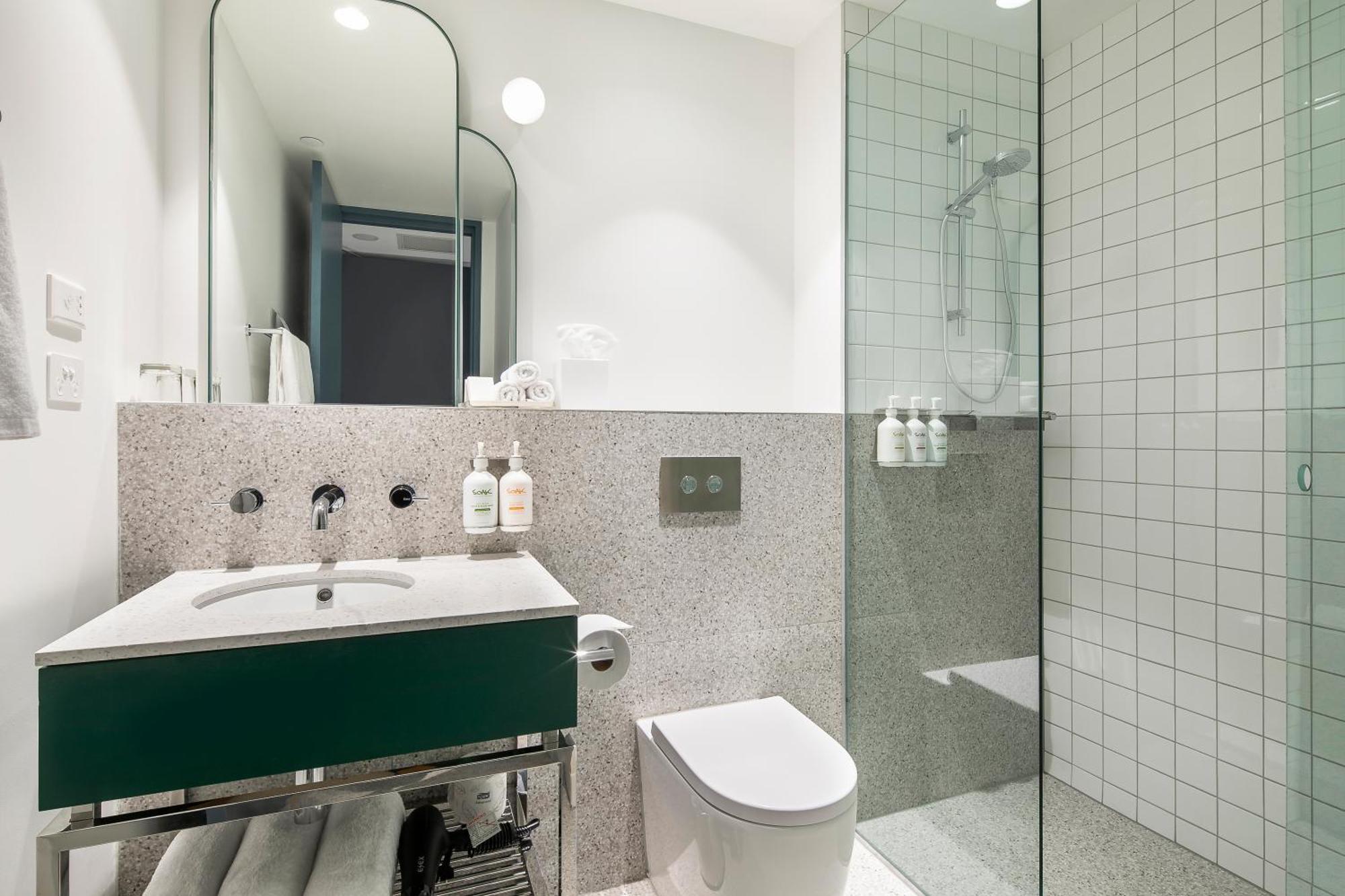 Standard King Room - Accessible