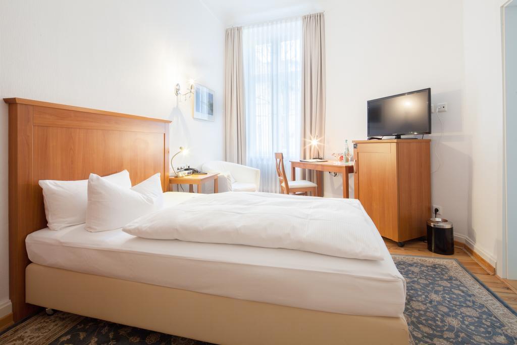 Comfort Single Room
