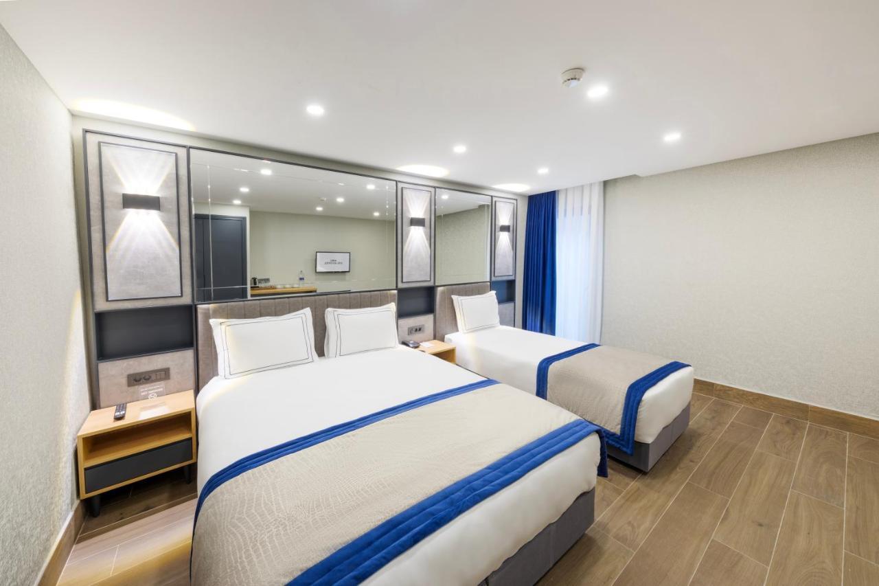 Economy Triple Room