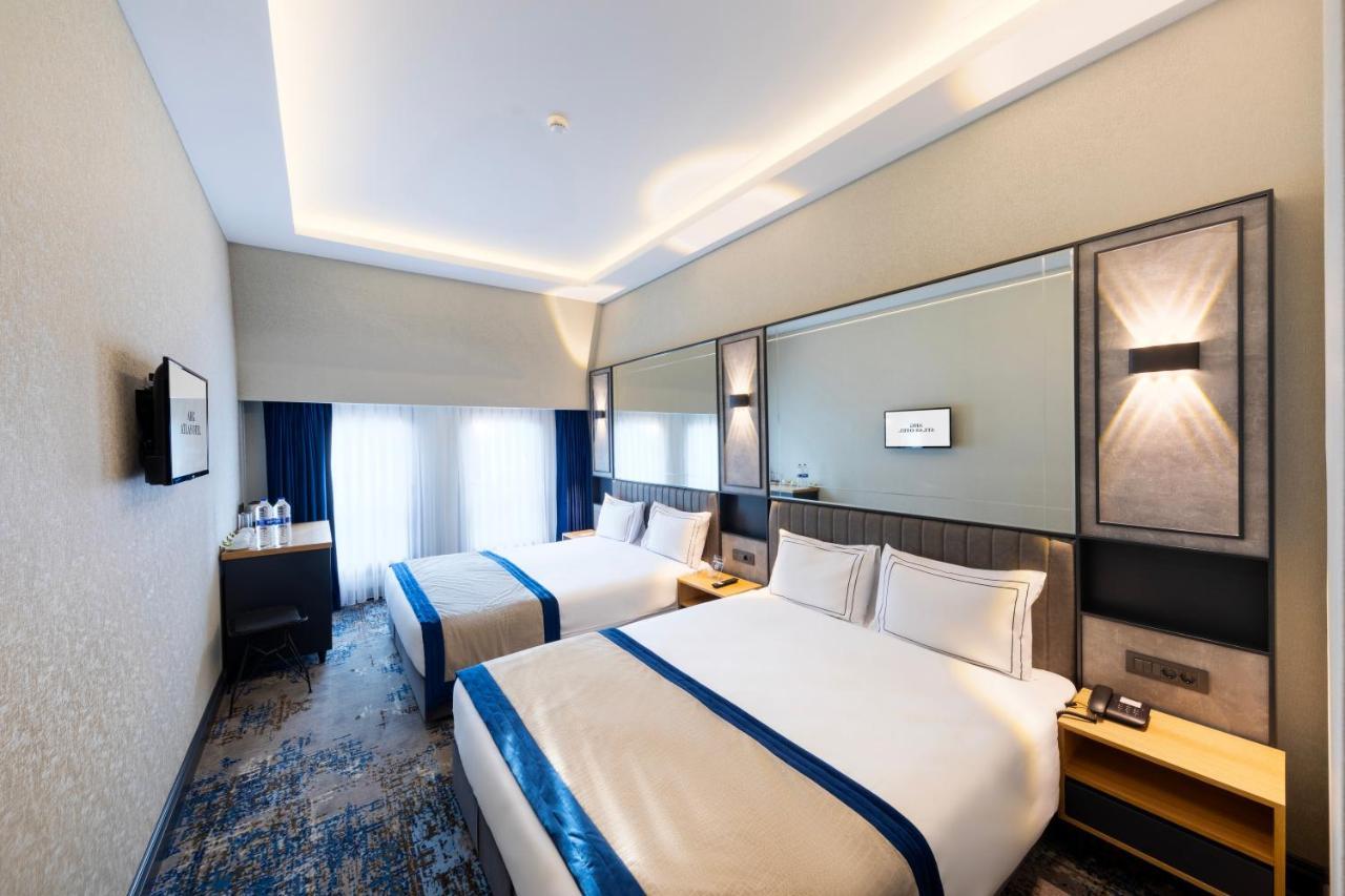 Deluxe Quadruple Room