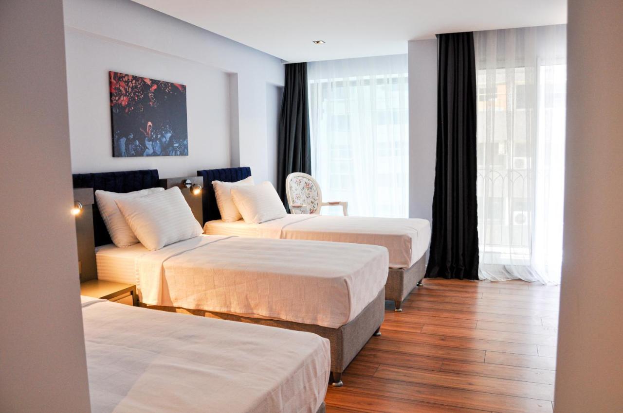 Triple Room with Balcony