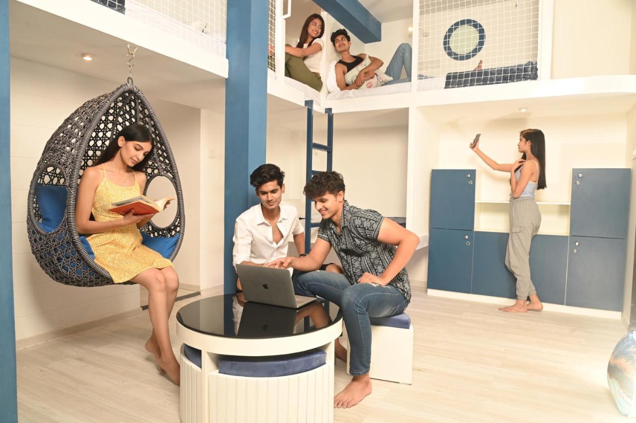 Bed in 8-Bed Mixed Dormitory Room