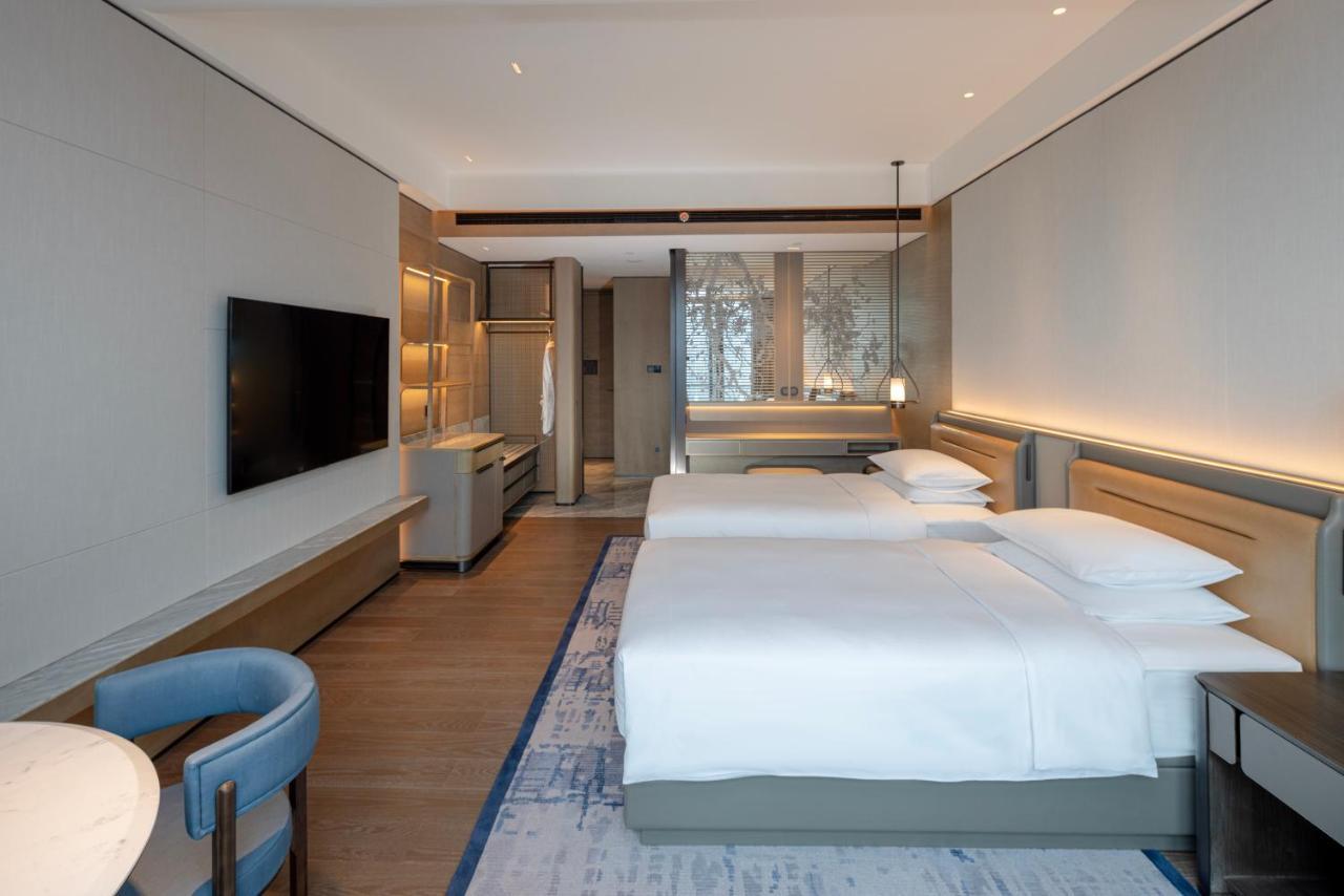 Twin Room - Club Access