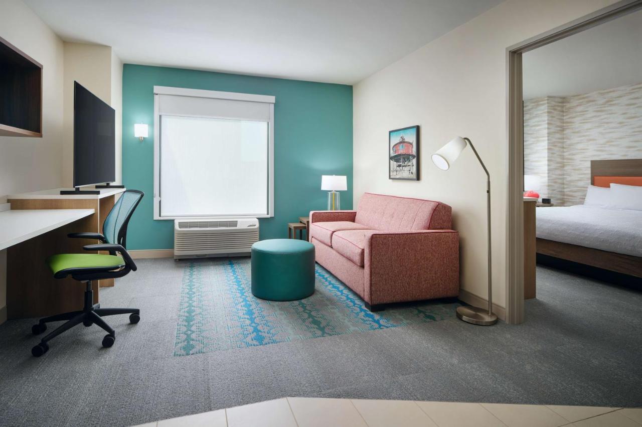 One-Bedroom King Suite