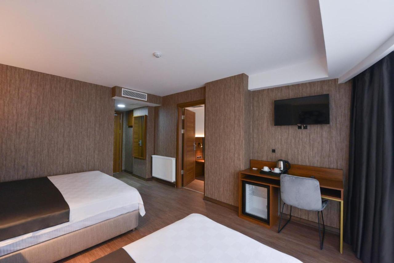 Deluxe Family Suite