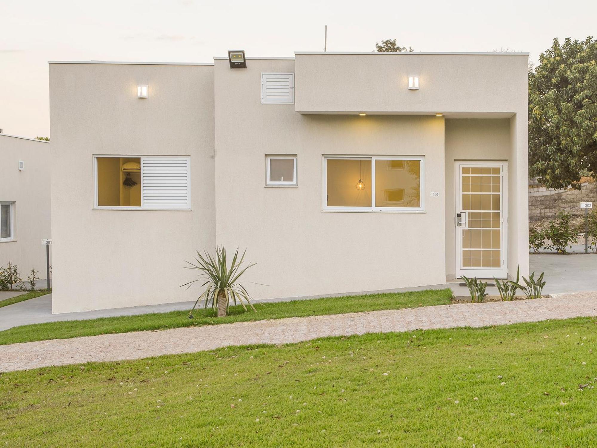 One-Bedroom Bungalow