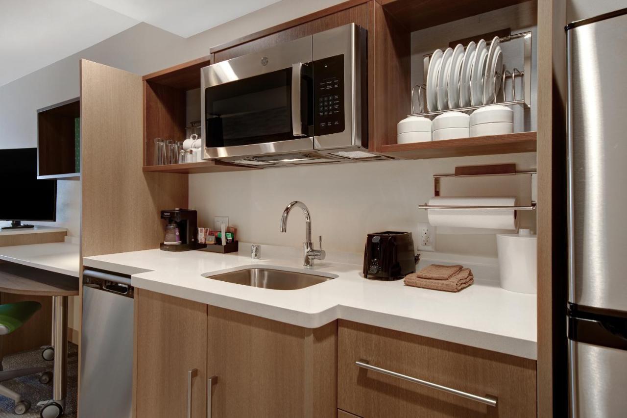 One Bedroom Queen Room with Mobility/Hearing Accessible and Roll-in Shower