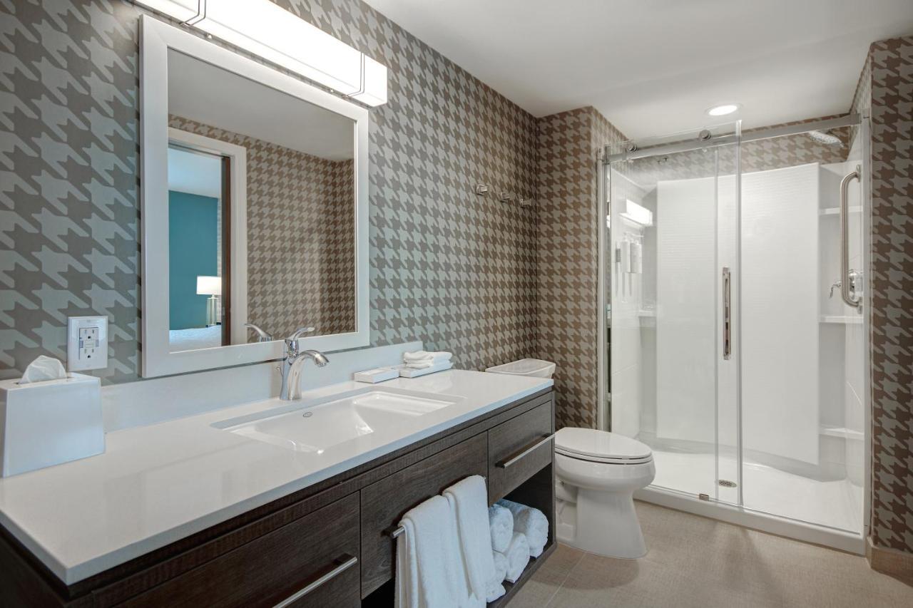 Queen Studio Suite