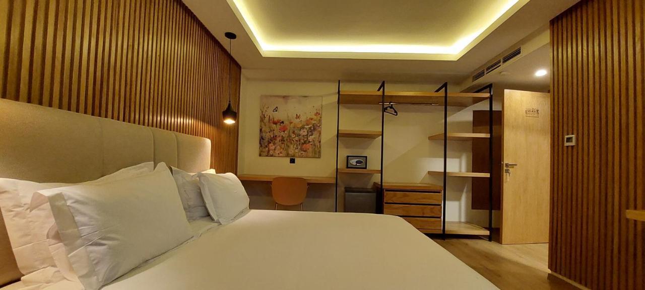 Superior Double or Twin Room with Terrace