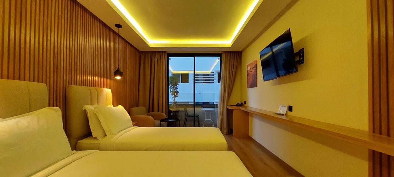Deluxe Double or Twin Room with Balcony