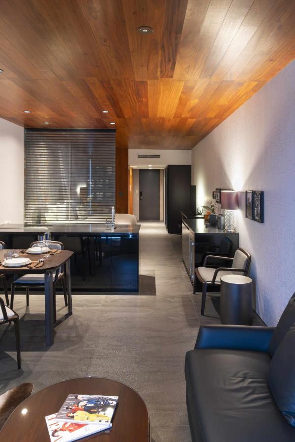 Suite with Mountain View