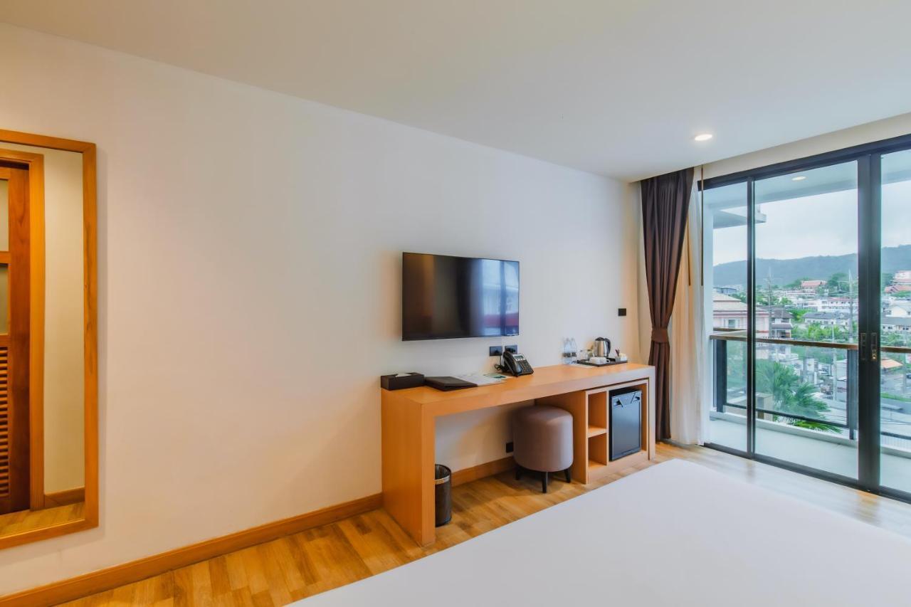 Executive King Room - Pool View